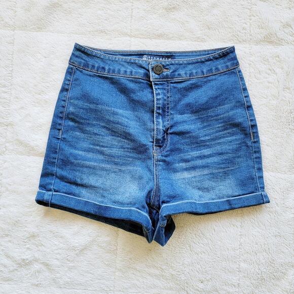 BoomBoom Jeans High Rise Wedgie Shorts - Picture 1 of 4